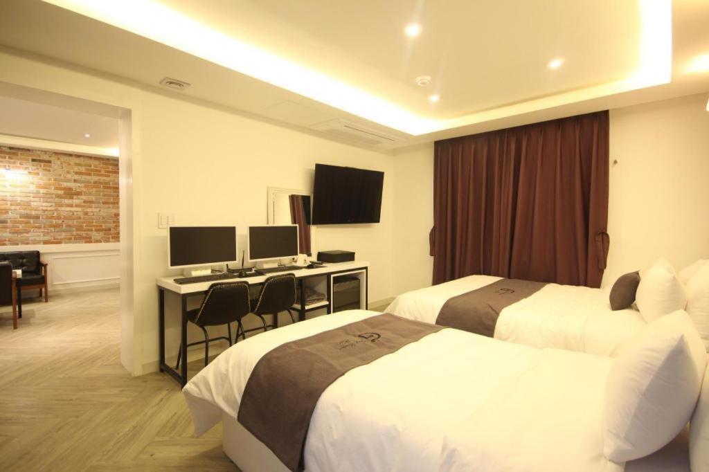 בוסאן Gray Hotel מראה חיצוני תמונה